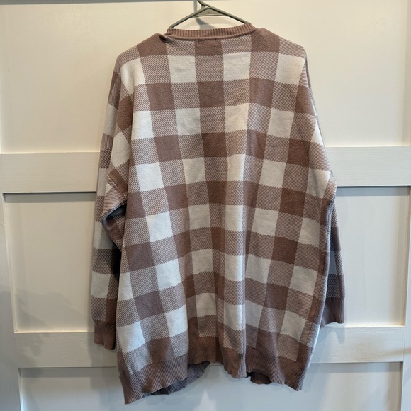 Cozy Checkered Cardigan in Brown and White - Picture 7 of 7